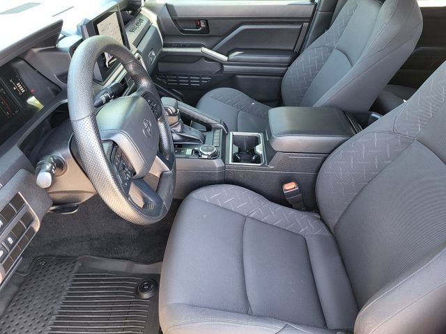 Used 2024 Toyota Tacoma SR5 AWD/4WD image 12