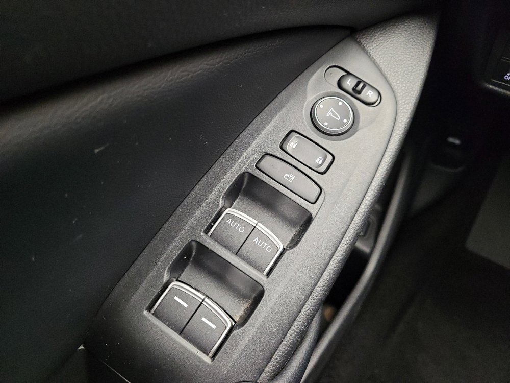 Used 2018 Honda Accord EX image 27