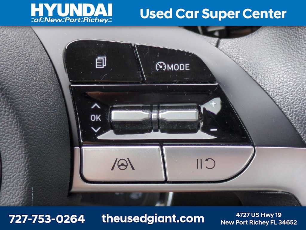 Certified 2023 Hyundai Elantra SE FWD image 24