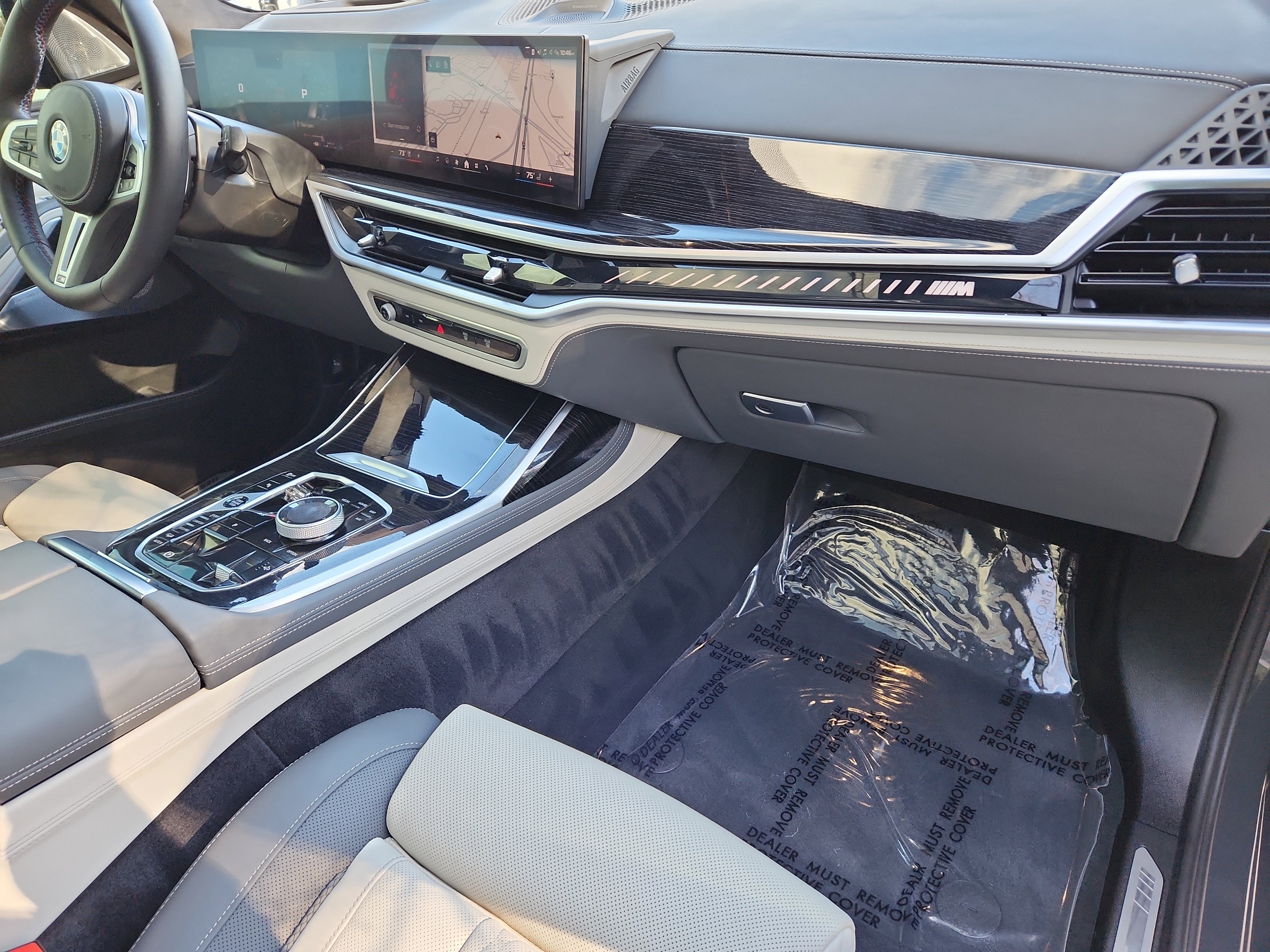 Used 2026 BMW X7 M60i image 29