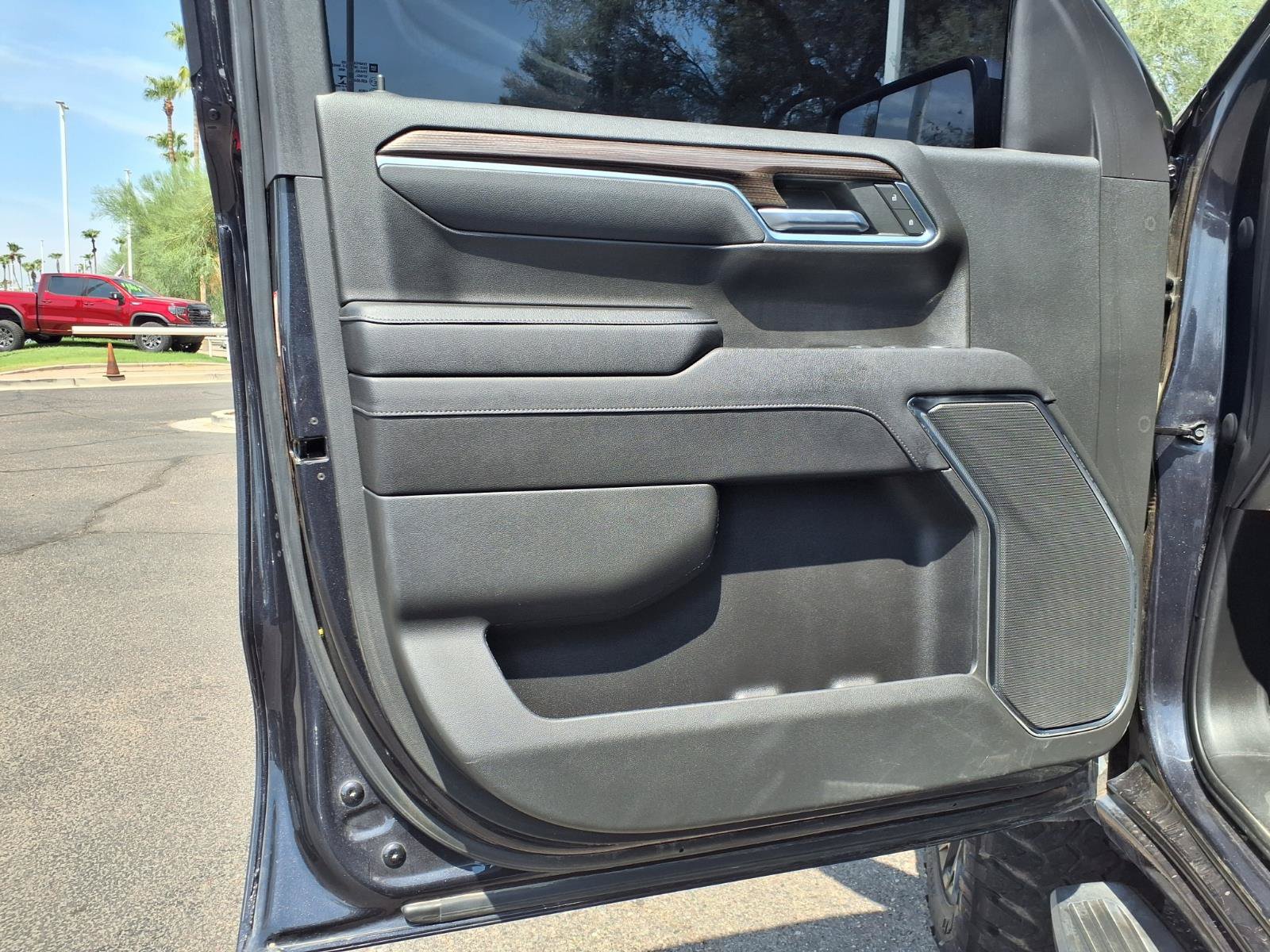 Used 2023 Chevrolet Silverado 1500 LT AWD/4WD image 19
