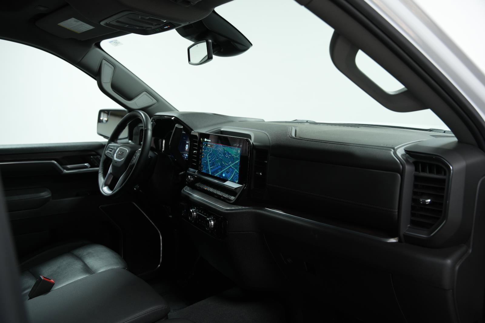 Used 2025 GMC Sierra 1500 SLT image 17