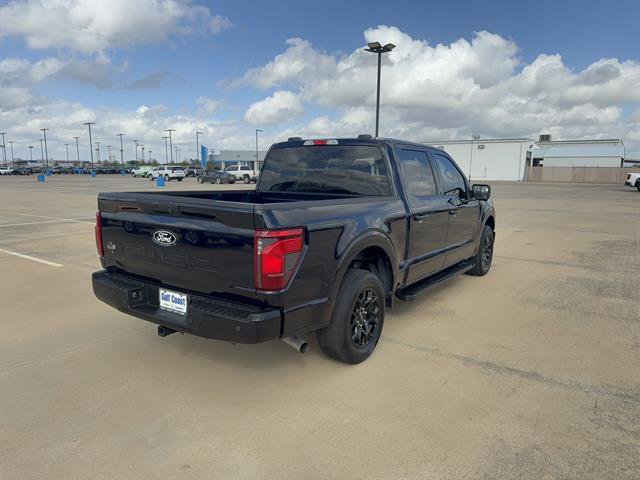 Used 2024 Ford F150 XLT w/ XLT Black Appearance Package image 5