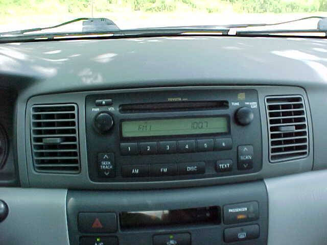Used 2005 Toyota Corolla LE FWD image 23