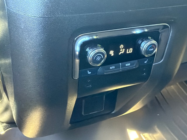 Used 2026 GMC Yukon Elevation RWD image 23