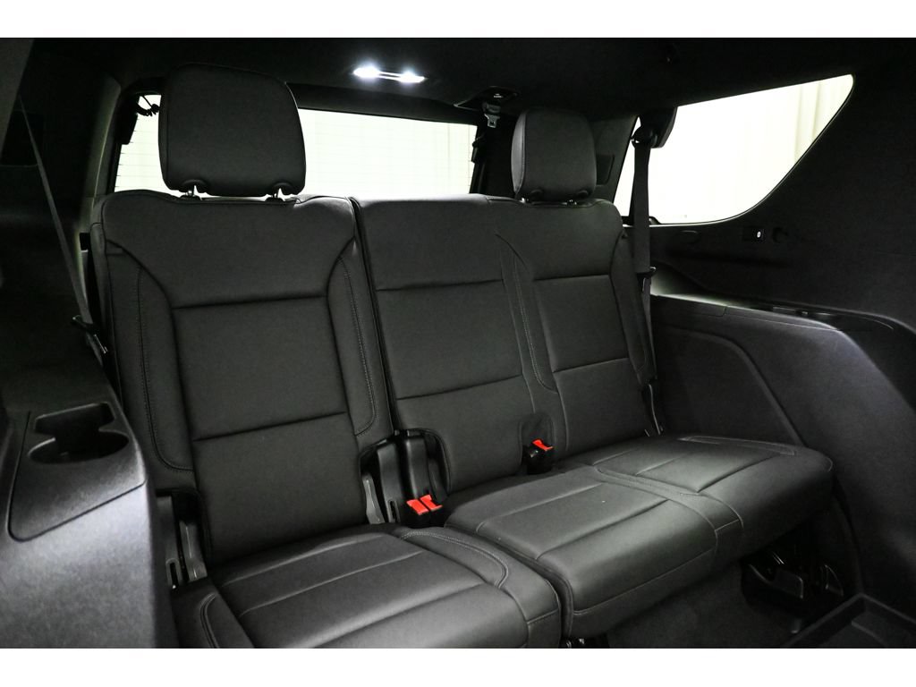 Used 2024 Chevrolet Tahoe Z71 w/ Z71 Off-Road Package AWD/4WD image 19