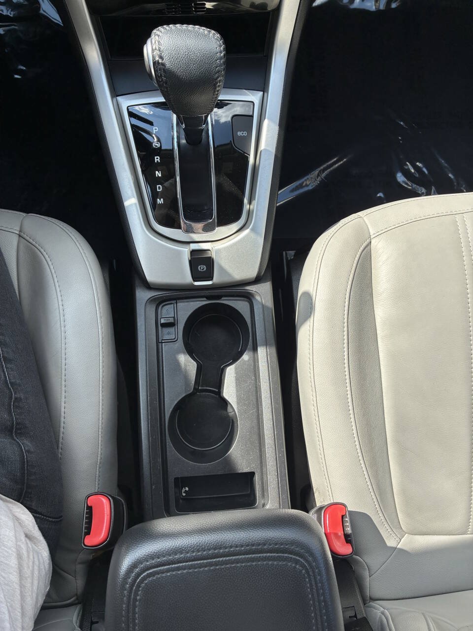 Used 2013 Chevrolet Captiva Sport LTZ FWD image 16