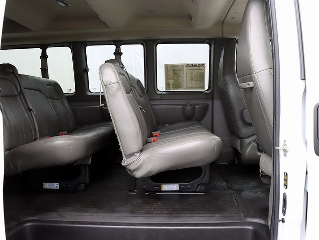 Used 2023 Chevrolet Express 3500 LS image 22