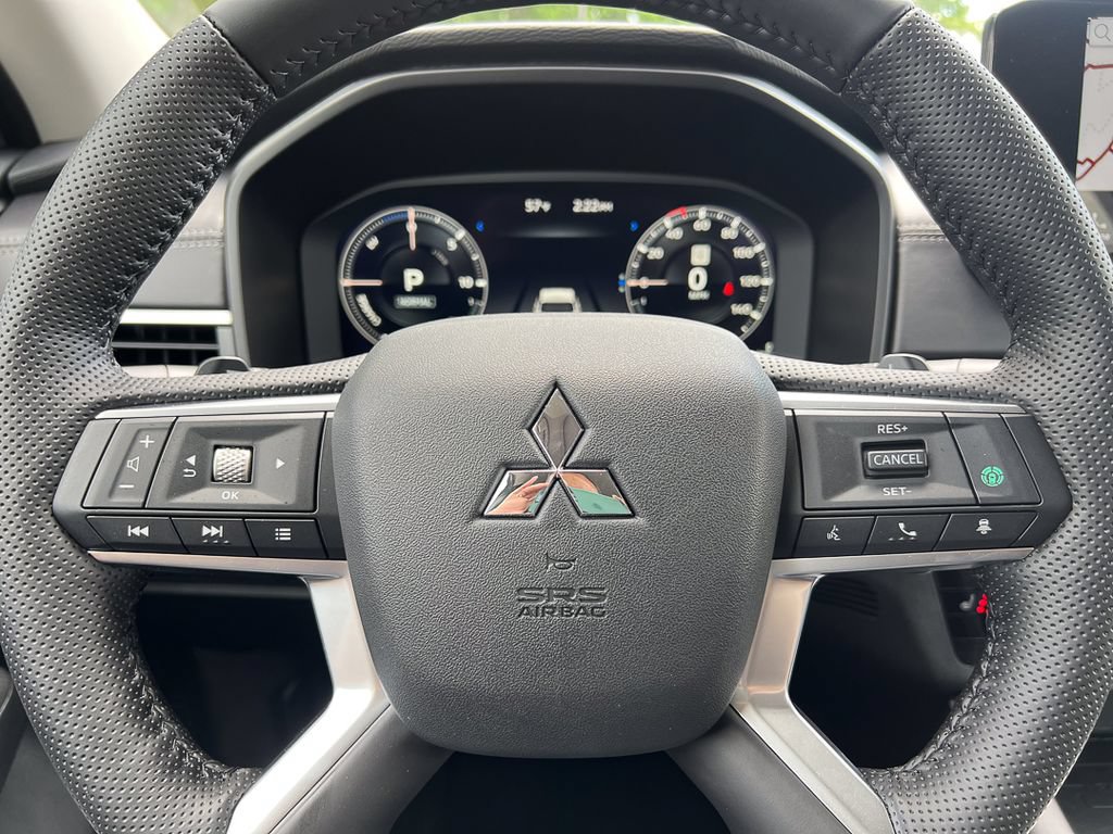 New 2025 Mitsubishi Outlander SEL AWD/4WD image 24