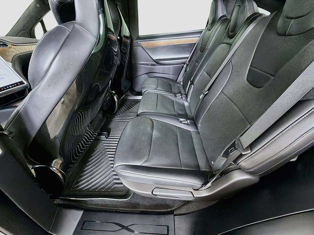 Used 2017 Tesla Model X 90D AWD/4WD image 26