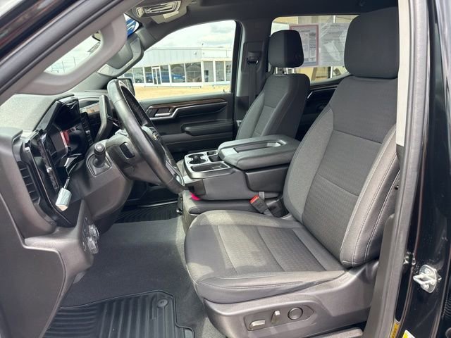 Used 2024 Chevrolet Silverado 1500 LT AWD/4WD image 11