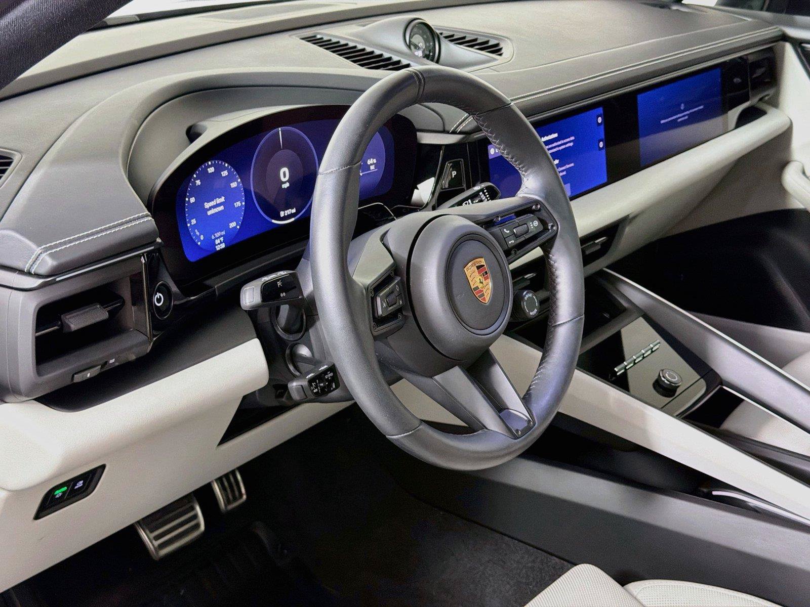 Certified 2026 Porsche Macan Electric RWD image 4