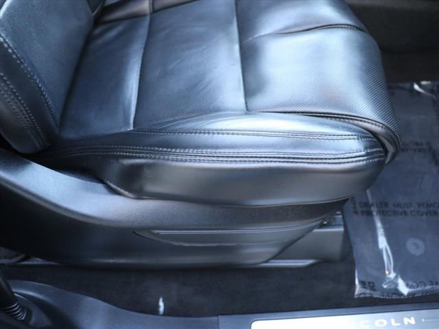 Used 2020 Lincoln Navigator Reserve w/ Equipment Group 208A Reserve image 10