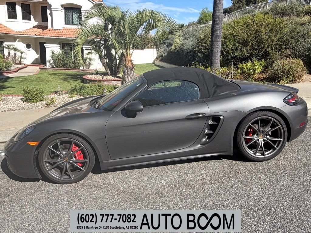 Used 2017 Porsche 718 Boxster S RWD image 1