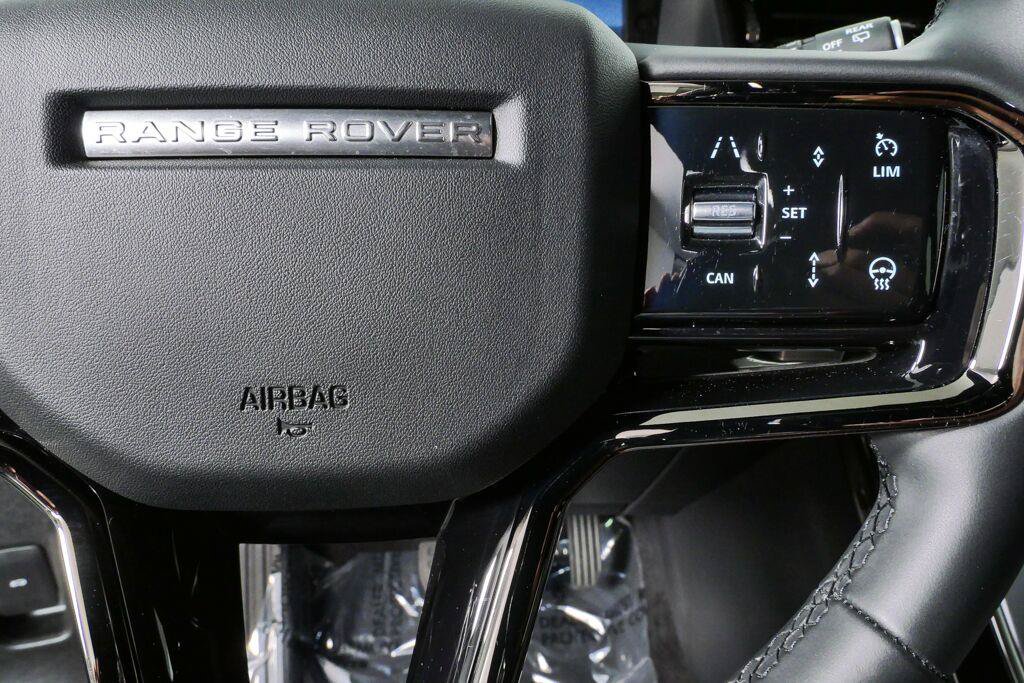 Used 2024 Land Rover Range Rover Evoque S AWD/4WD image 11