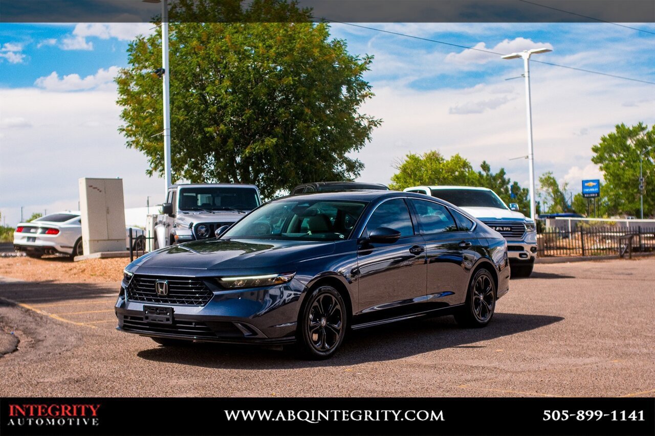 Used 2023 Honda Accord EX-L image 3