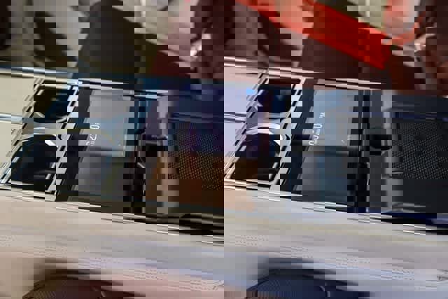 New 2024 Land Rover Range Rover SV image 21