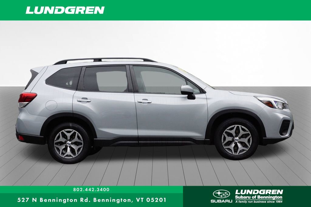 Used 2020 Subaru Forester Premium image 2