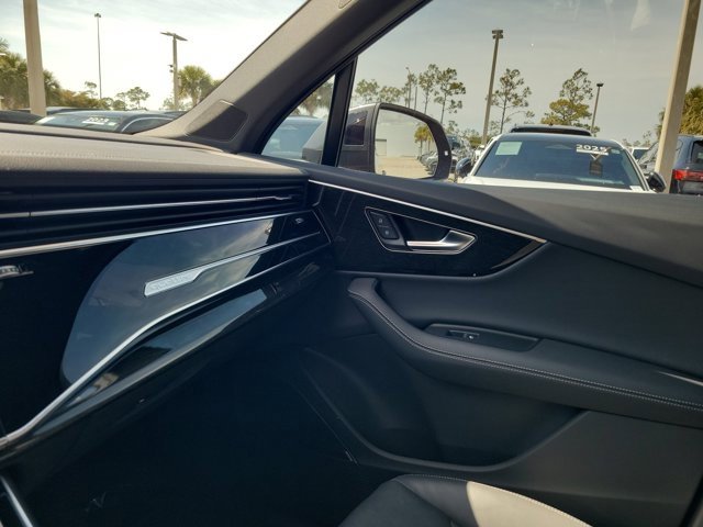 Certified 2025 Audi Q7 3.0T Premium Plus w/ Premium Plus Package image 27