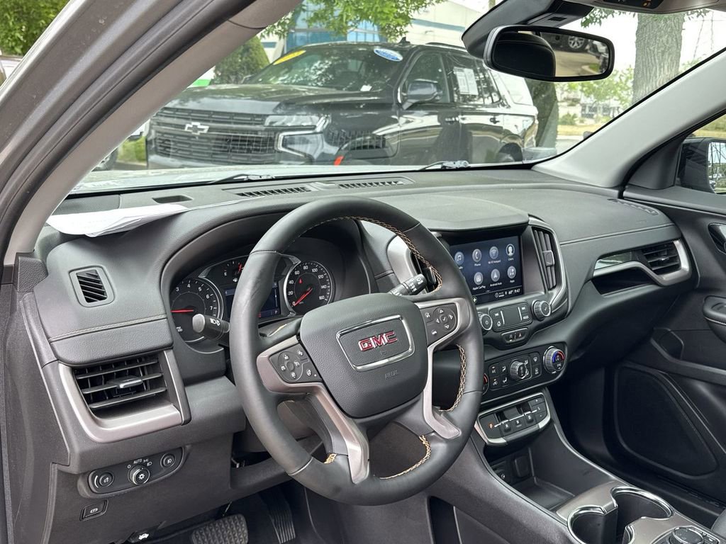 Used 2024 GMC Terrain AT4 AWD/4WD image 23