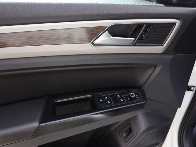 Used 2019 Volkswagen Atlas SEL R-Line image 27