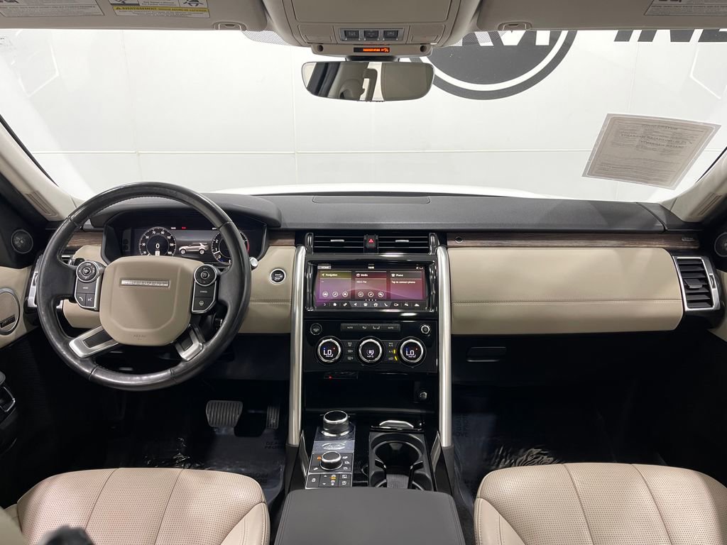 Used 2018 Land Rover Discovery HSE image 20
