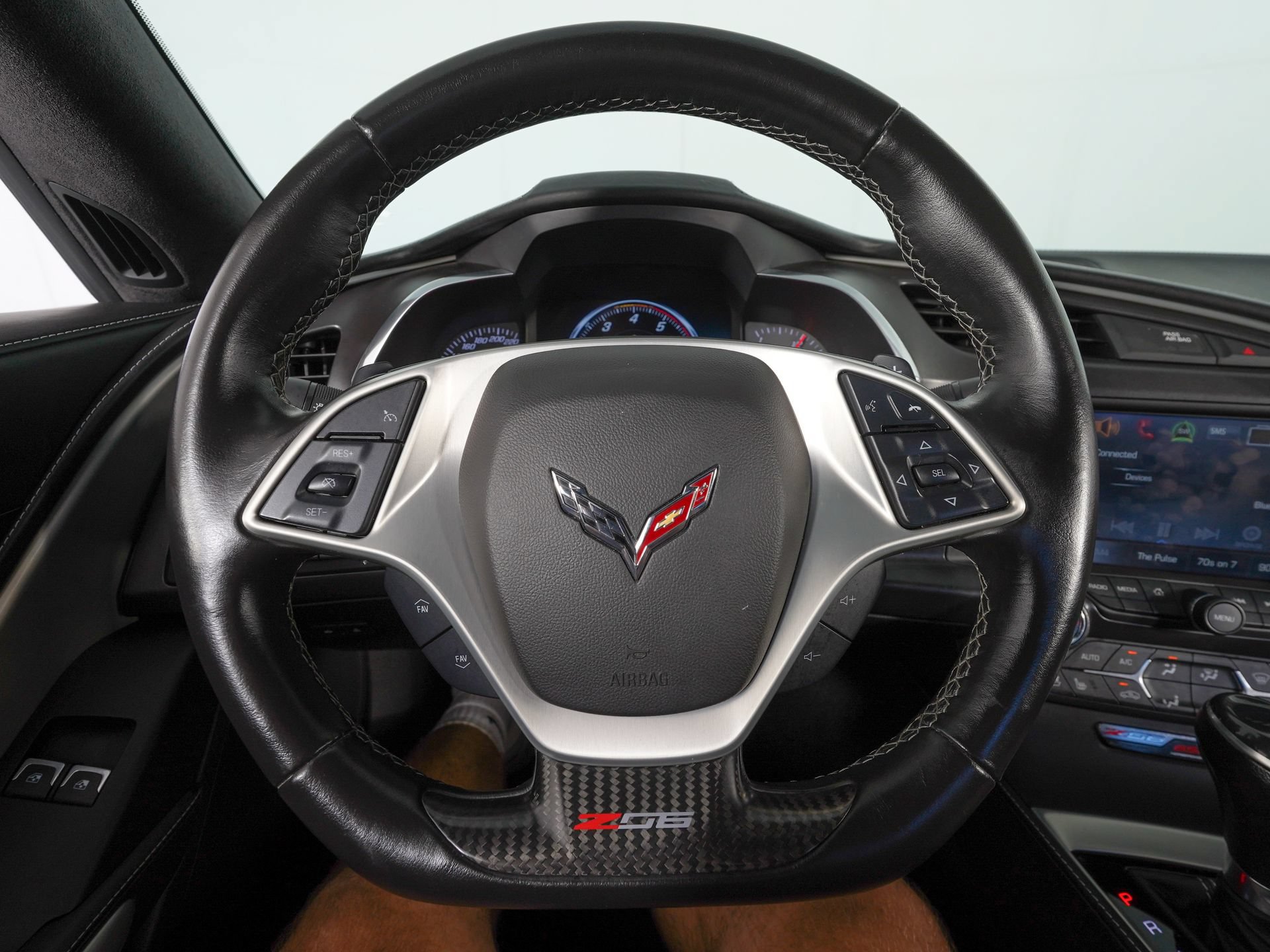 Used 2018 Chevrolet Corvette Z06 RWD image 13
