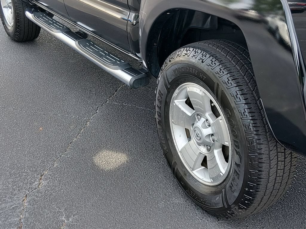 Used 2013 Toyota Tacoma 4x4 Double Cab w/ TRD Sport Pkg image 18