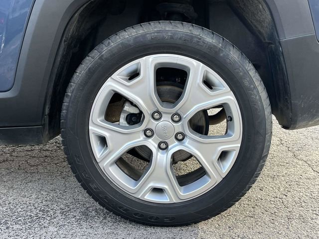 Used 2022 Jeep Renegade Limited image 11