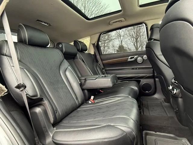Used 2023 Genesis GV80 2.5T w/ Prestige 20" Package image 24