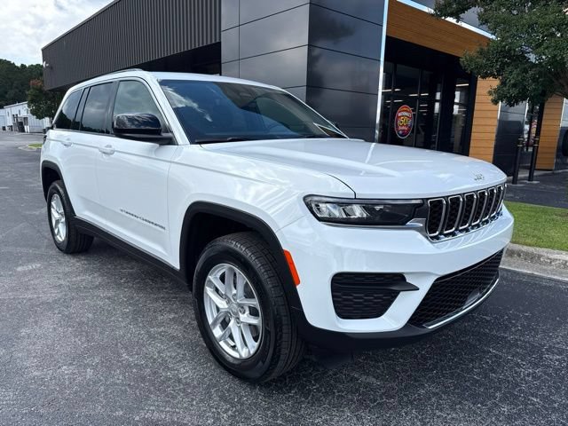 New 2026 Jeep Grand Cherokee Laredo X AWD/4WD image 1