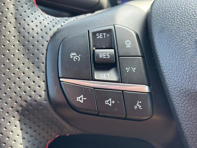 Used 2023 Ford Escape ST-Line Elite image 18