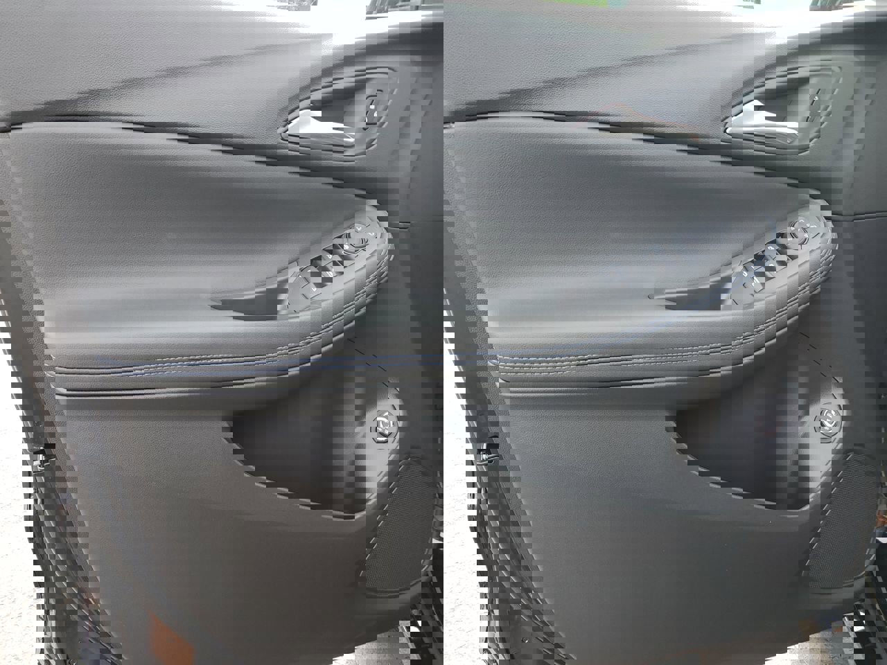 New 2025 Buick Encore GX Sport Touring w/ Advanced Technology Package image 55