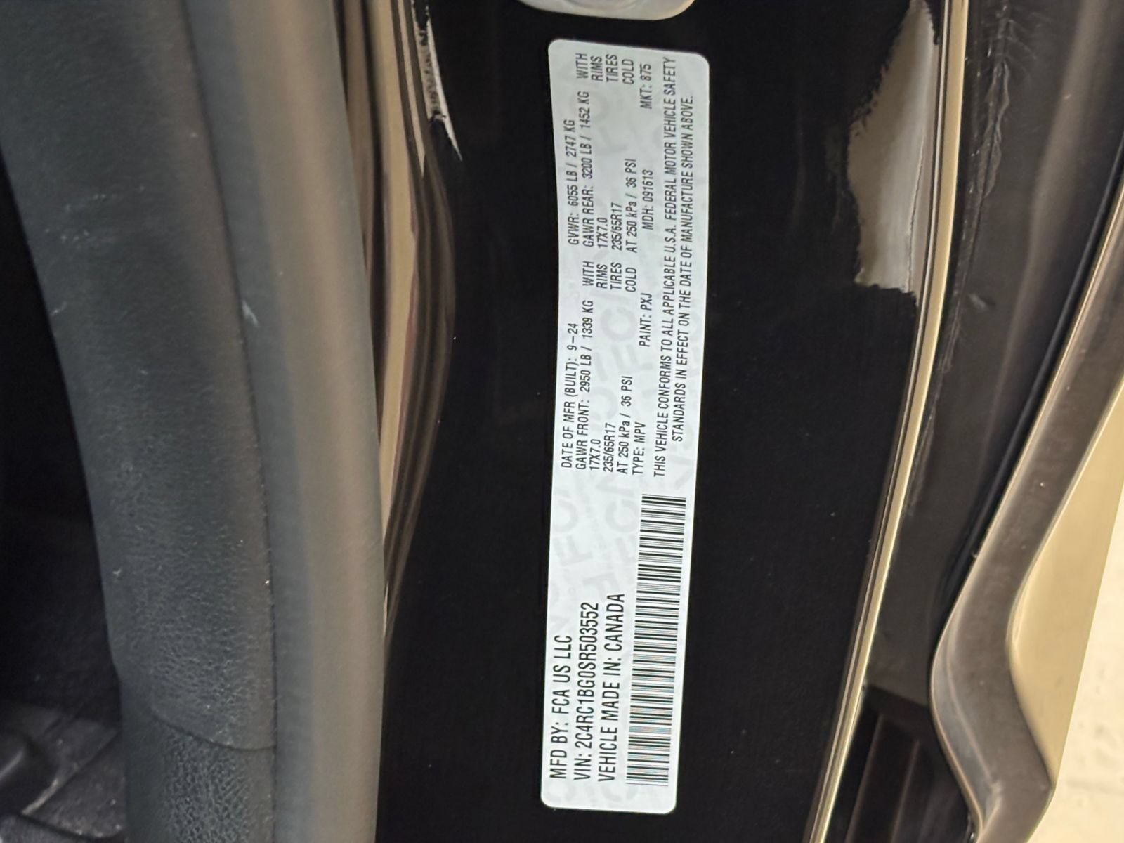 Used 2025 Chrysler Pacifica Select FWD image 30