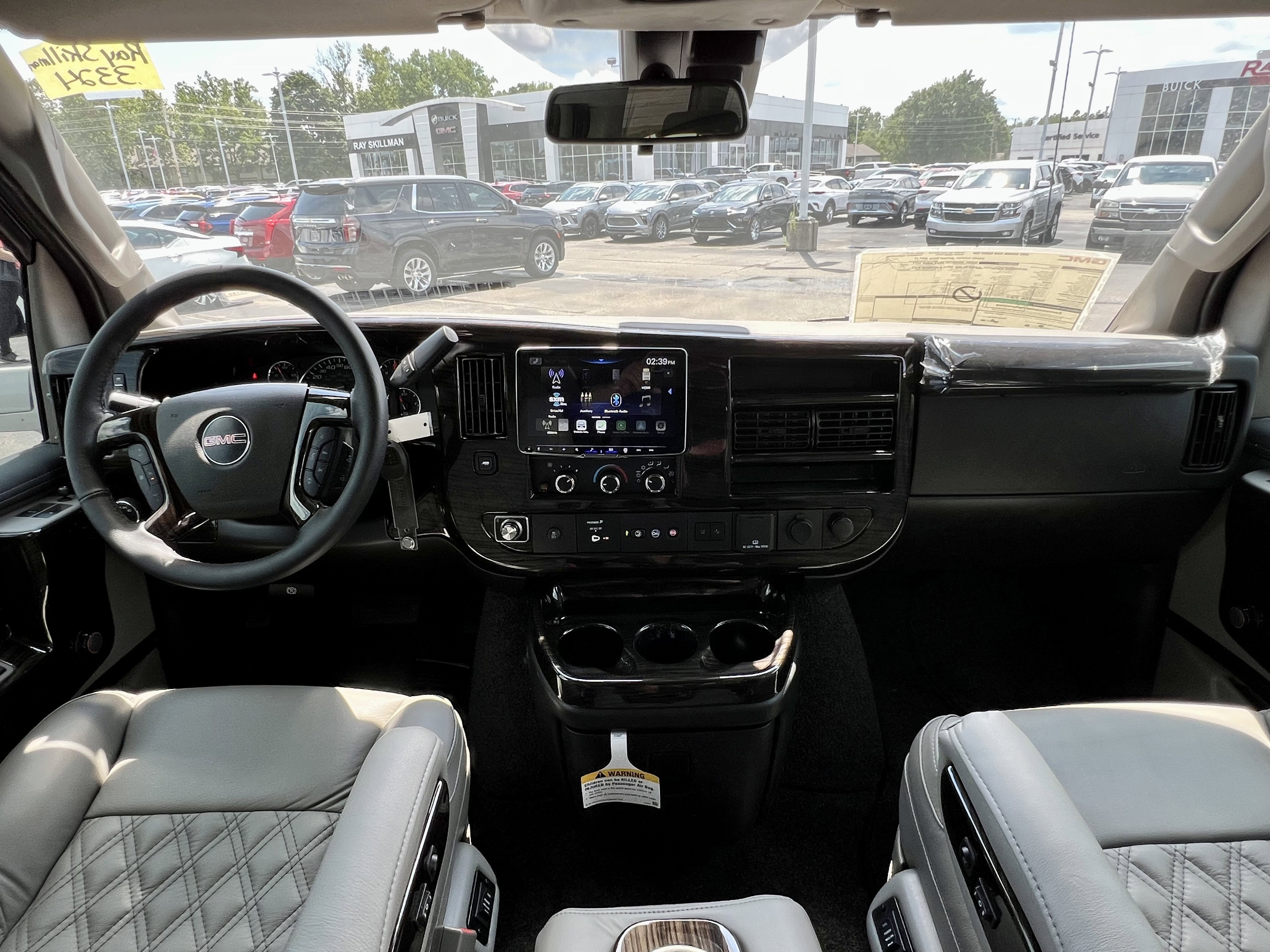 New 2025 GMC Savana 2500 w/ Driver Convenience Package RWD image 28