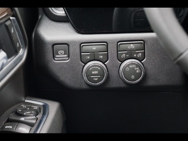 New 2026 Chevrolet Silverado 2500 LT w/ Z71 Off-Road Package AWD/4WD image 7