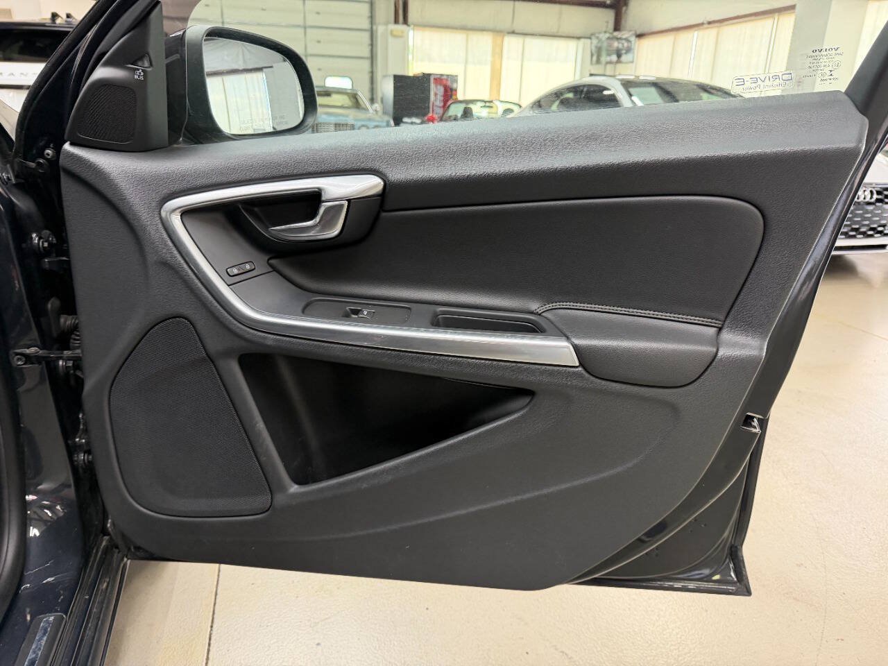 Used 2015 Volvo V60 T5 Premier FWD image 17