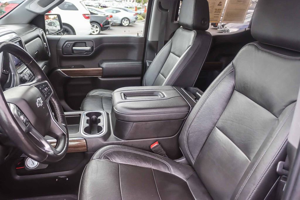 Used 2020 Chevrolet Silverado 1500 LT Trail Boss w/ Midnight Edition image 45