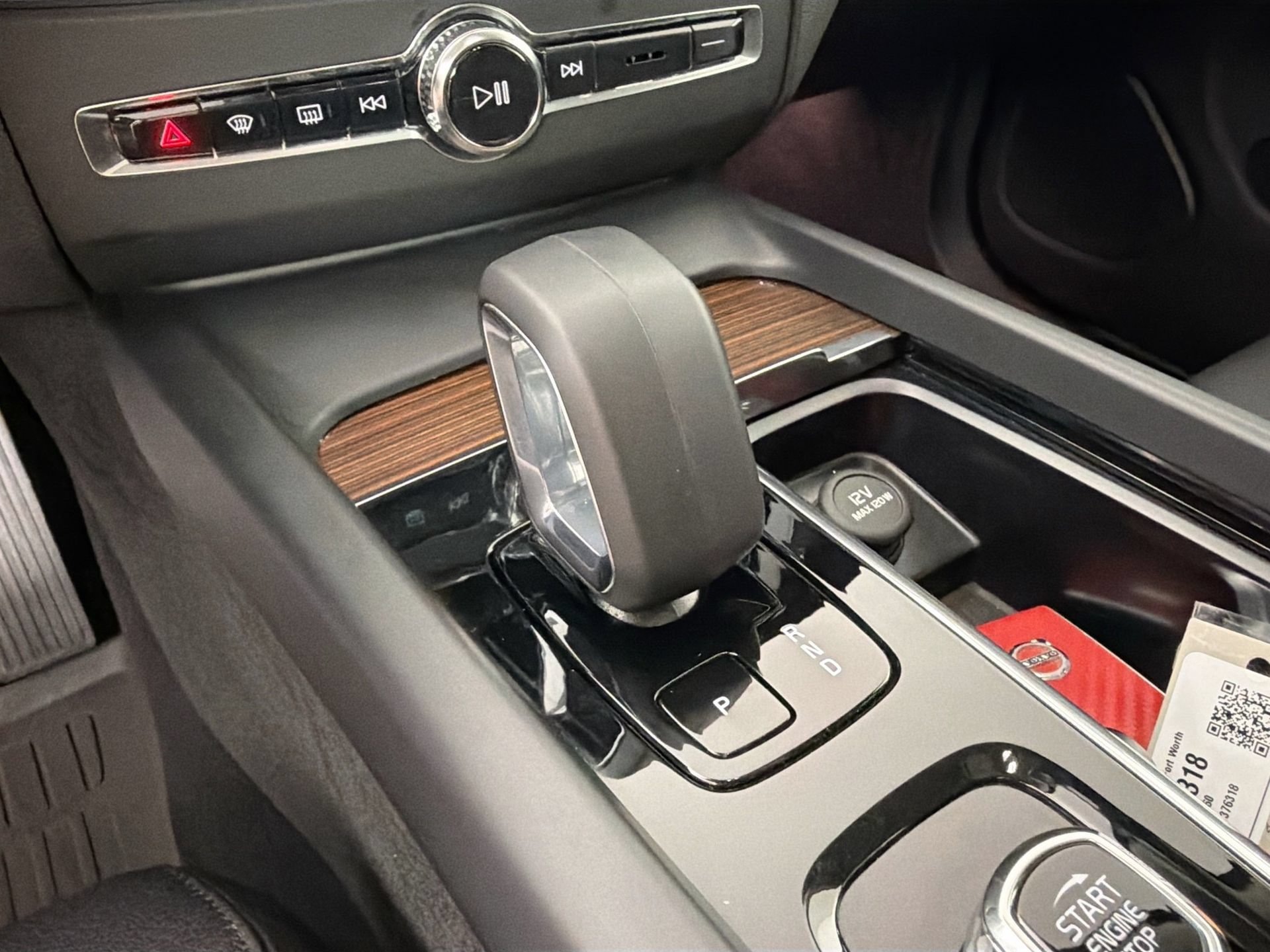 Certified 2023 Volvo XC60 B5 Plus w/ Protection Package Premier FWD image 17