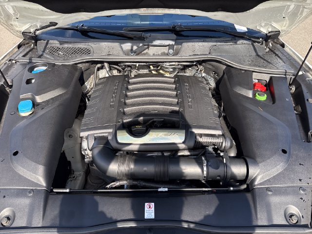 Used 2016 Porsche Cayenne AWD/4WD image 33