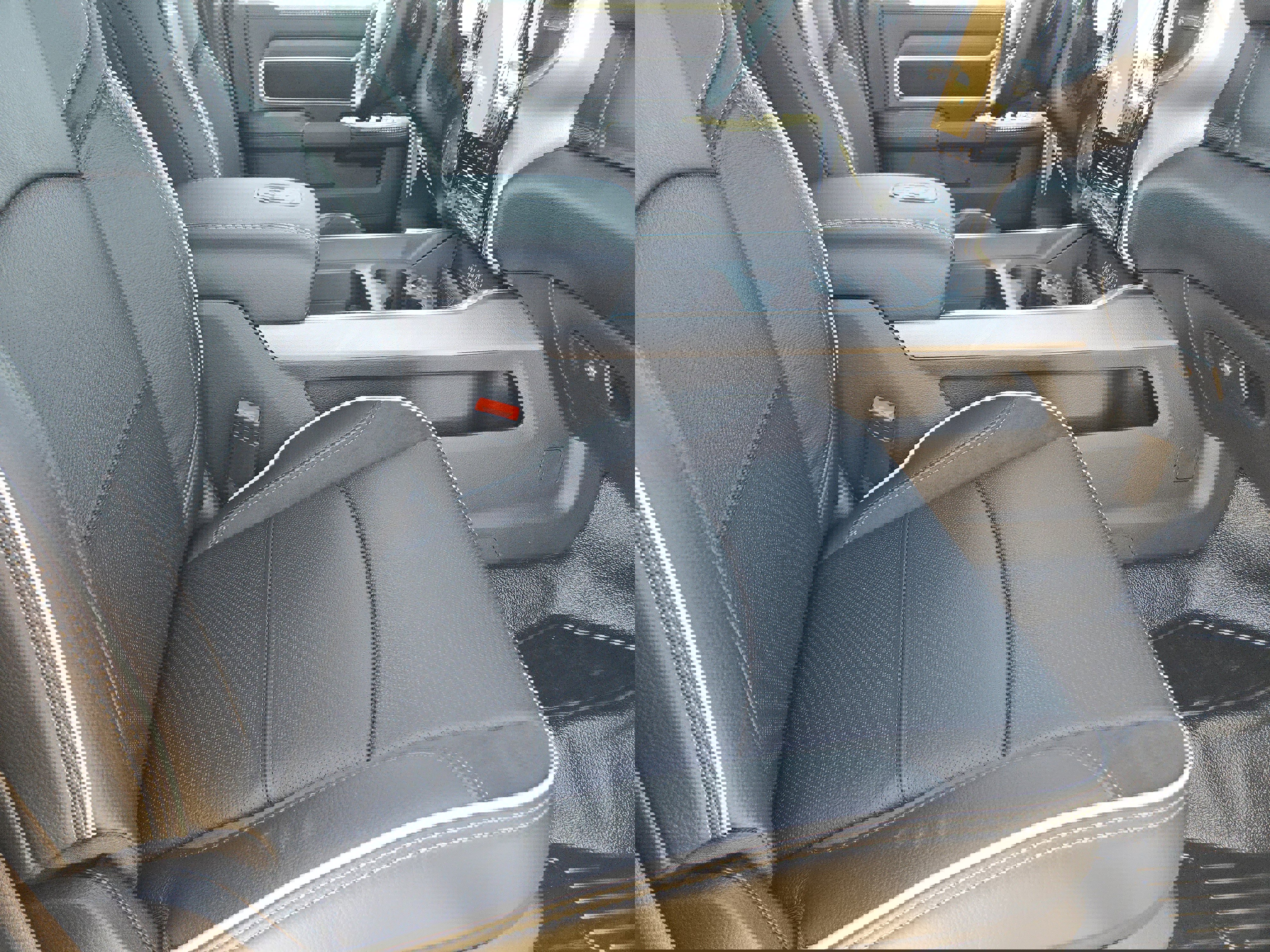 New 2026 RAM 5500 4x4 Crew Cab w/ Laramie Trim Package image 11