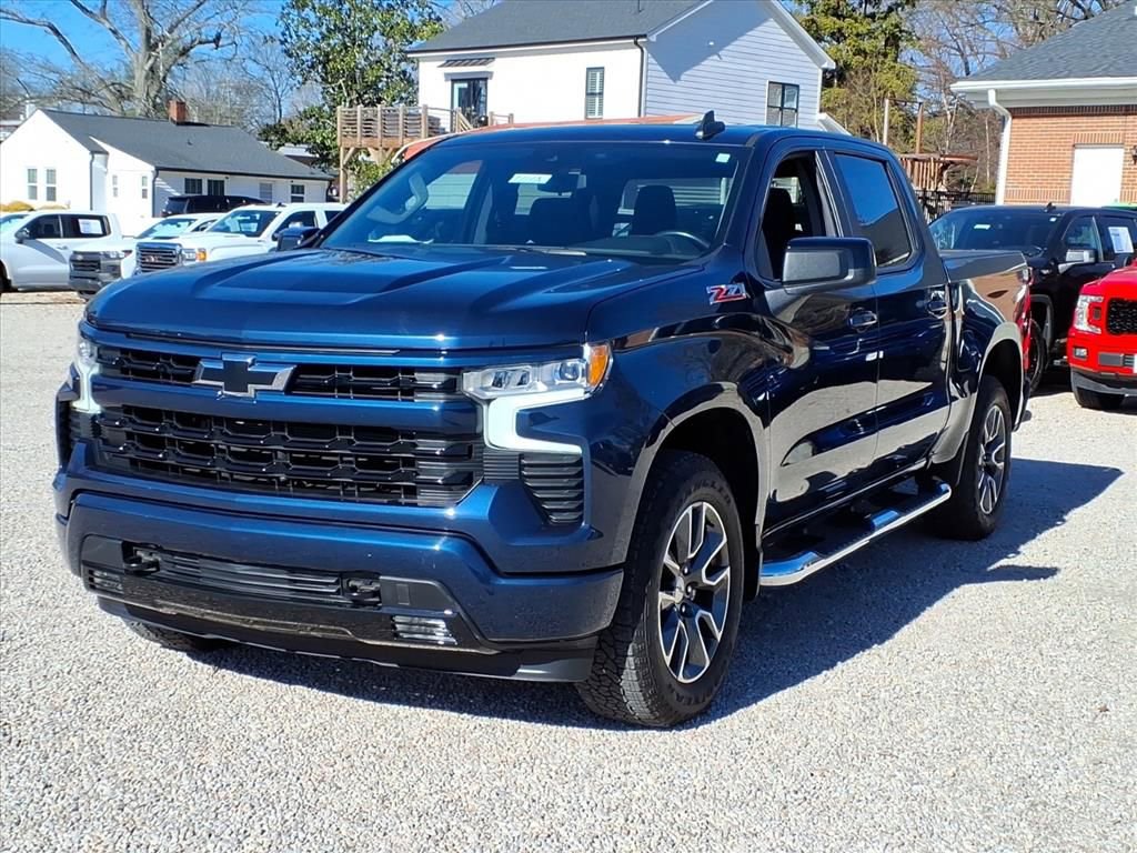 Used 2022 Chevrolet Silverado 1500 RST image 3