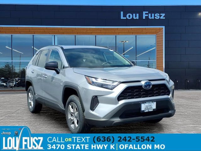 Used 2024 Toyota RAV4 LE AWD/4WD image 1