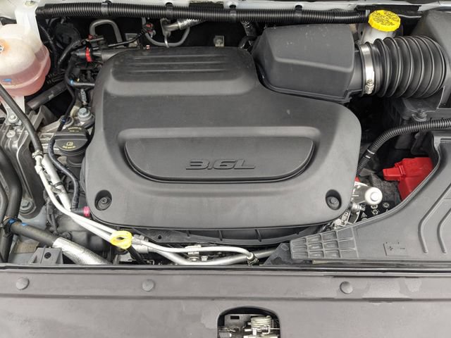 Used 2025 Chrysler Pacifica Limited FWD image 26