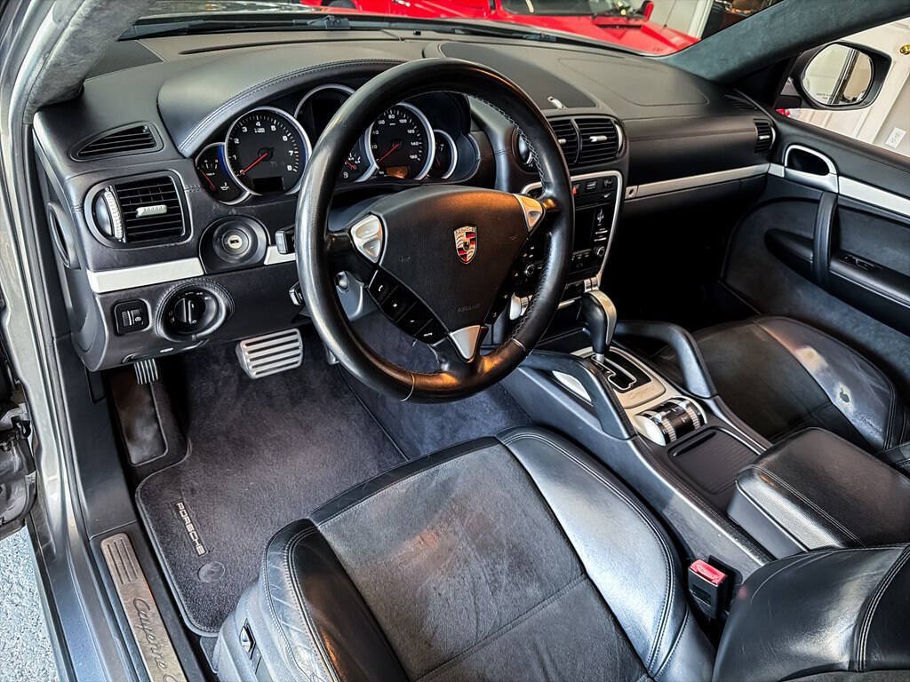 Used 2010 Porsche Cayenne GTS AWD/4WD image 16