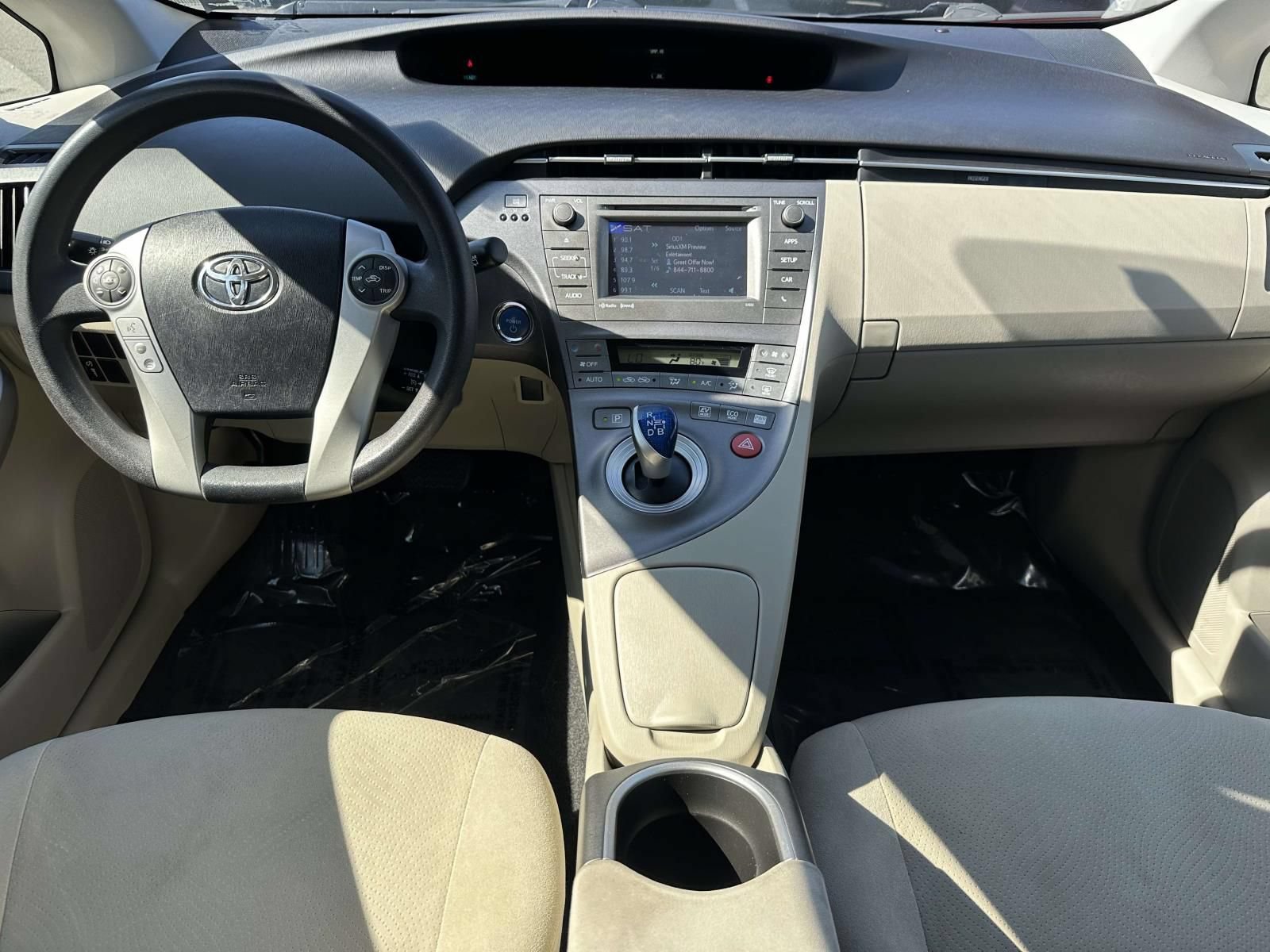 Used 2014 Toyota Prius Three FWD image 9