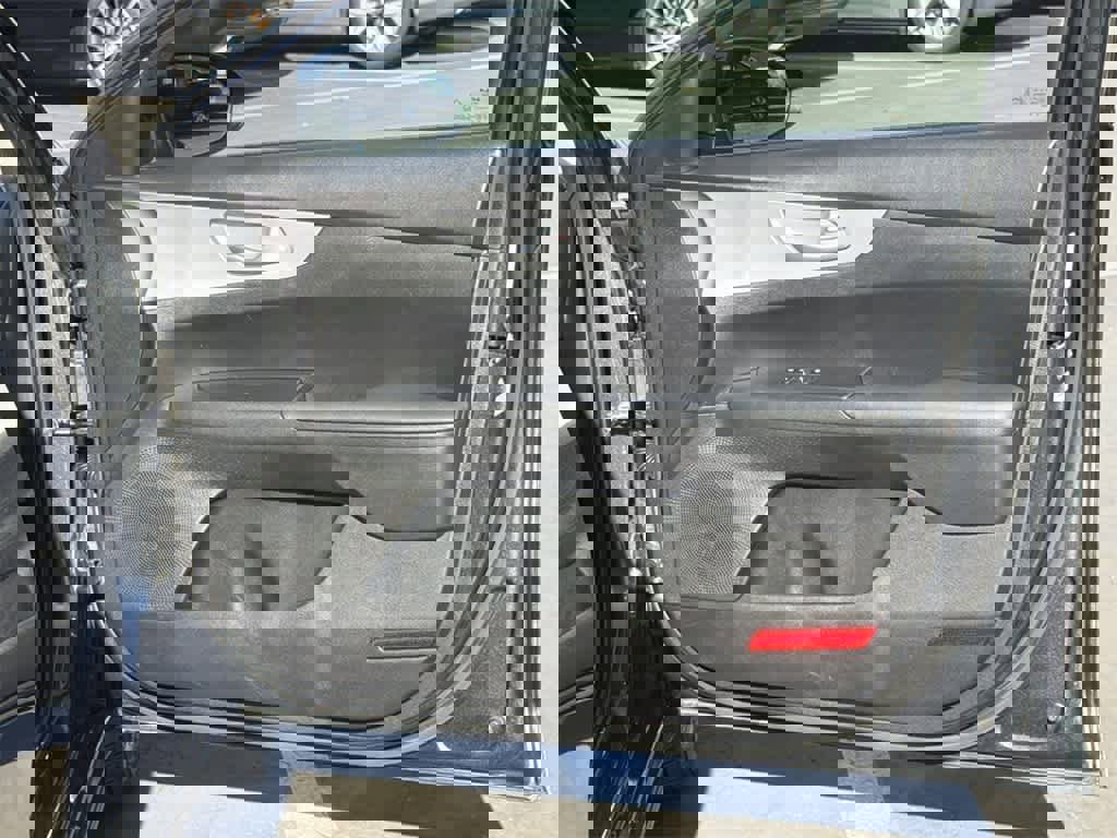 Used 2024 Kia Forte LXS image 32