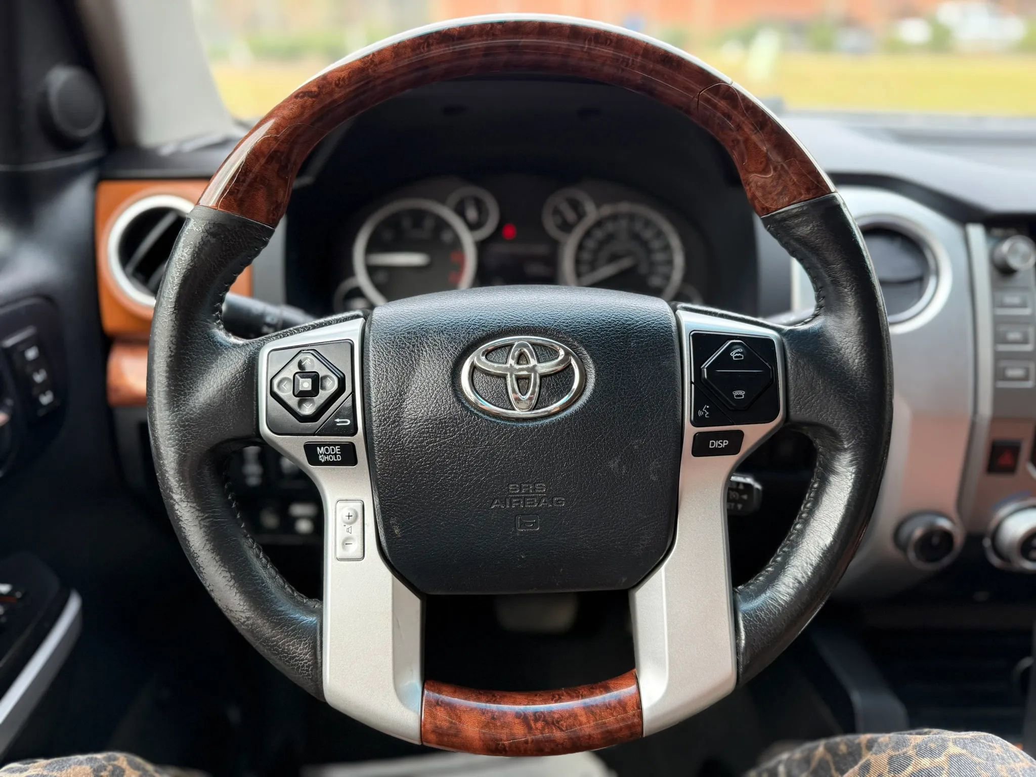 Used 2014 Toyota Tundra 1794 Edition image 33