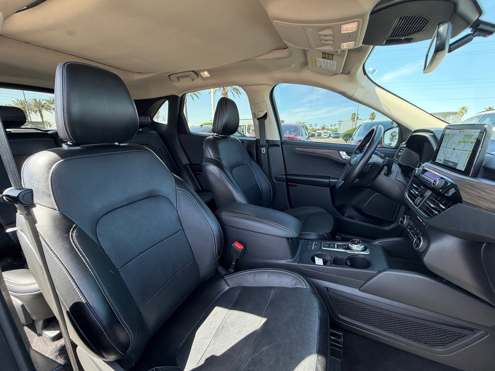 Used 2020 Ford Escape Titanium AWD/4WD image 19