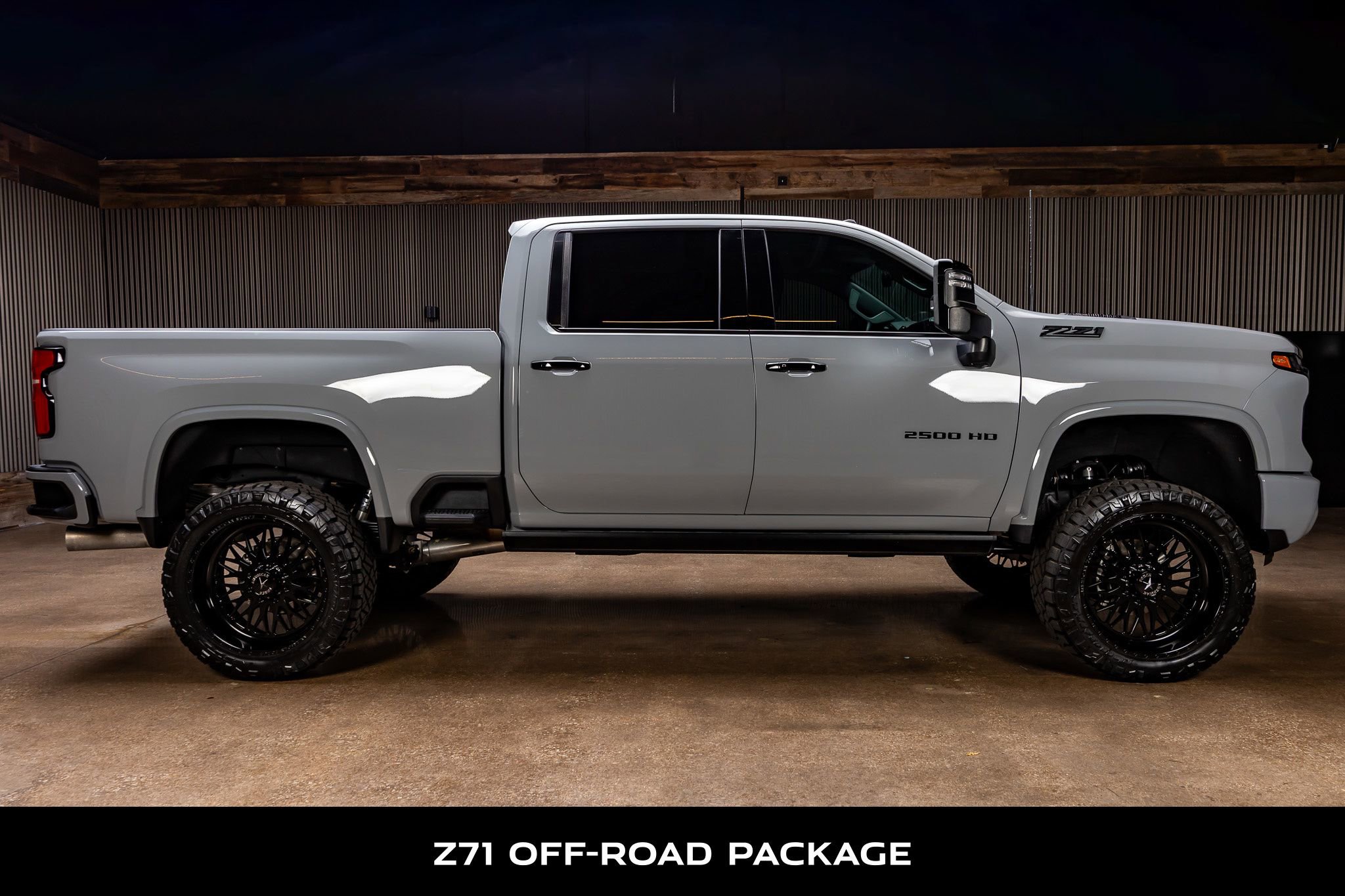 Used 2024 Chevrolet Silverado 2500 LTZ w/ LTZ Plus Package image 11